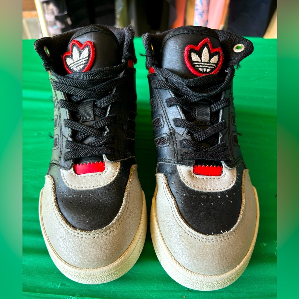 adidas Drop Step 'Black Vivid Red' high top shoes. Size 1.5Y.